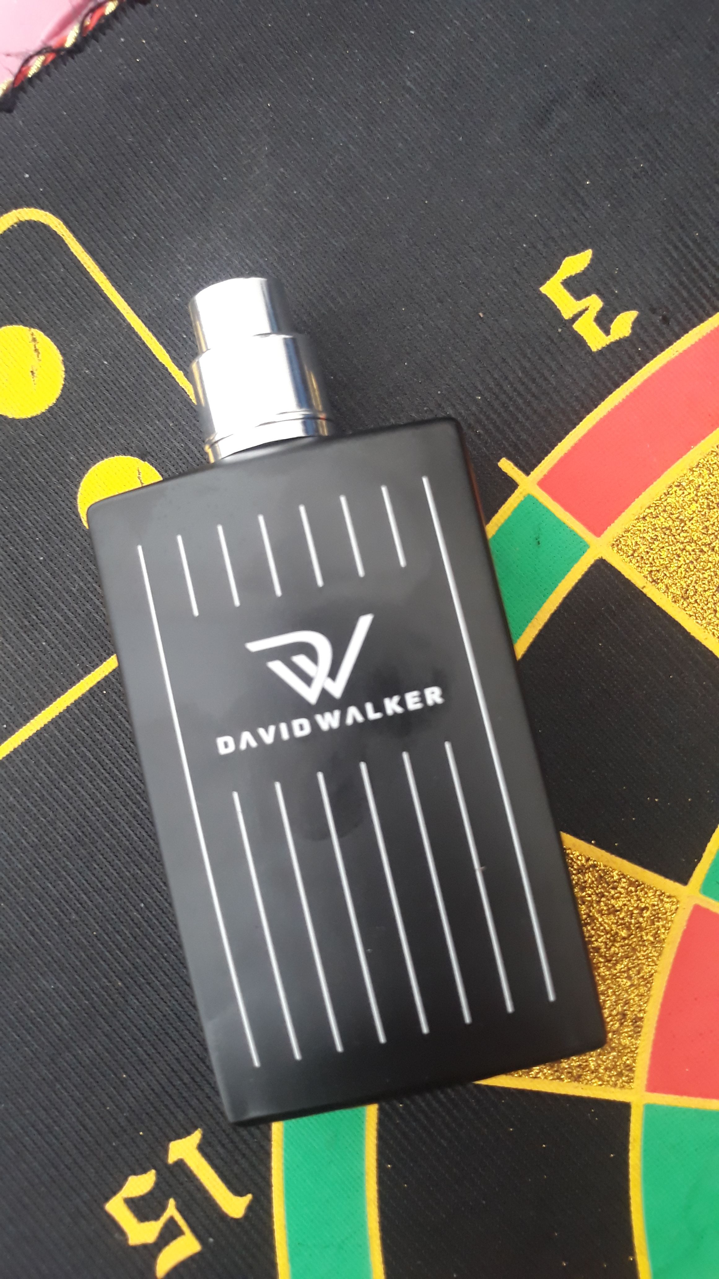 عطر مردانه دیوید واکر اورجینال E-153 DW 50 photo review