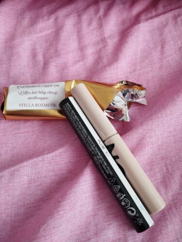 رژ لب آوون اورجینال Avon RUJ1022 Tinted Lip Balm Colored Lip Balm Plum Set of 2 photo review