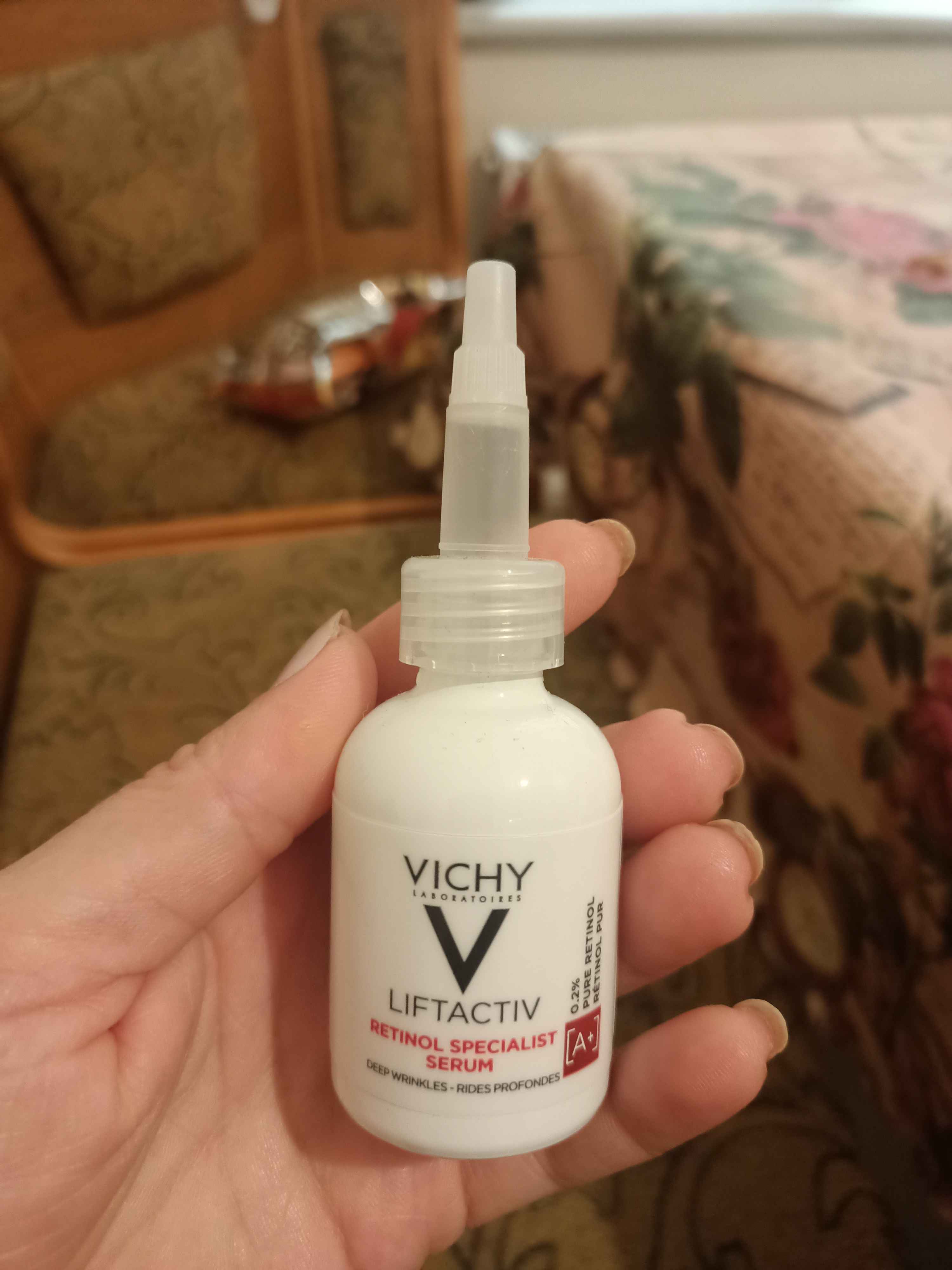 سرم پوست ویشی اورجینال Vichy 821636 Liftactiv Retinol Specialist Deep Anti-Wrinkle Serum-30 ml photo review