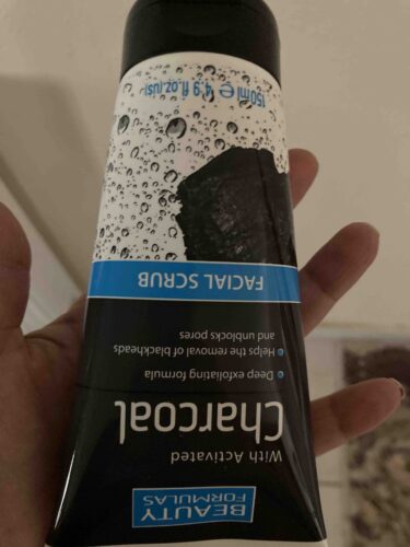 لایه بردار بدن بیوتی فرمول اورجینال BEAUTY FORMULAS 5012251012249 Blackhead Prevention Charcoal Facial Scrub / 150 Ml,,derin1005 photo review