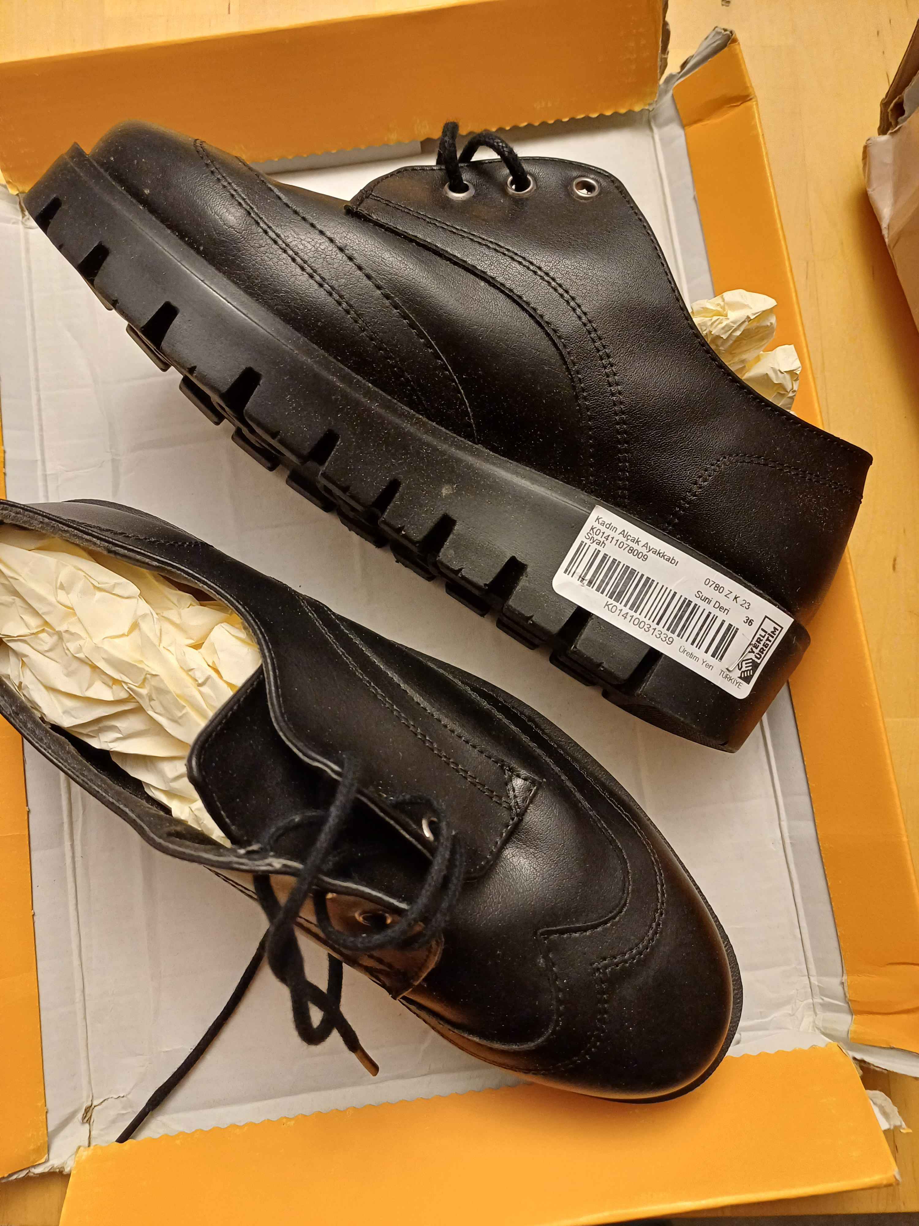 کفش کژوال بامبی اورجینال Bambi K014110780 Black Women's Casual Shoes K01411078009 photo review