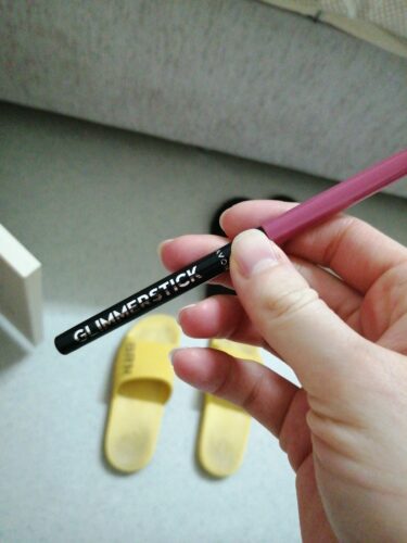 مداد لب آوون اورجینال Avon RUJ0101 Glimmerstick Lip Pencil Pink Bouquet photo review