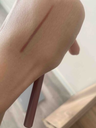 مداد لب آوون اورجینال Avon RUJ0101 Glimmerstick Lip Pencil Mystery Mauve photo review