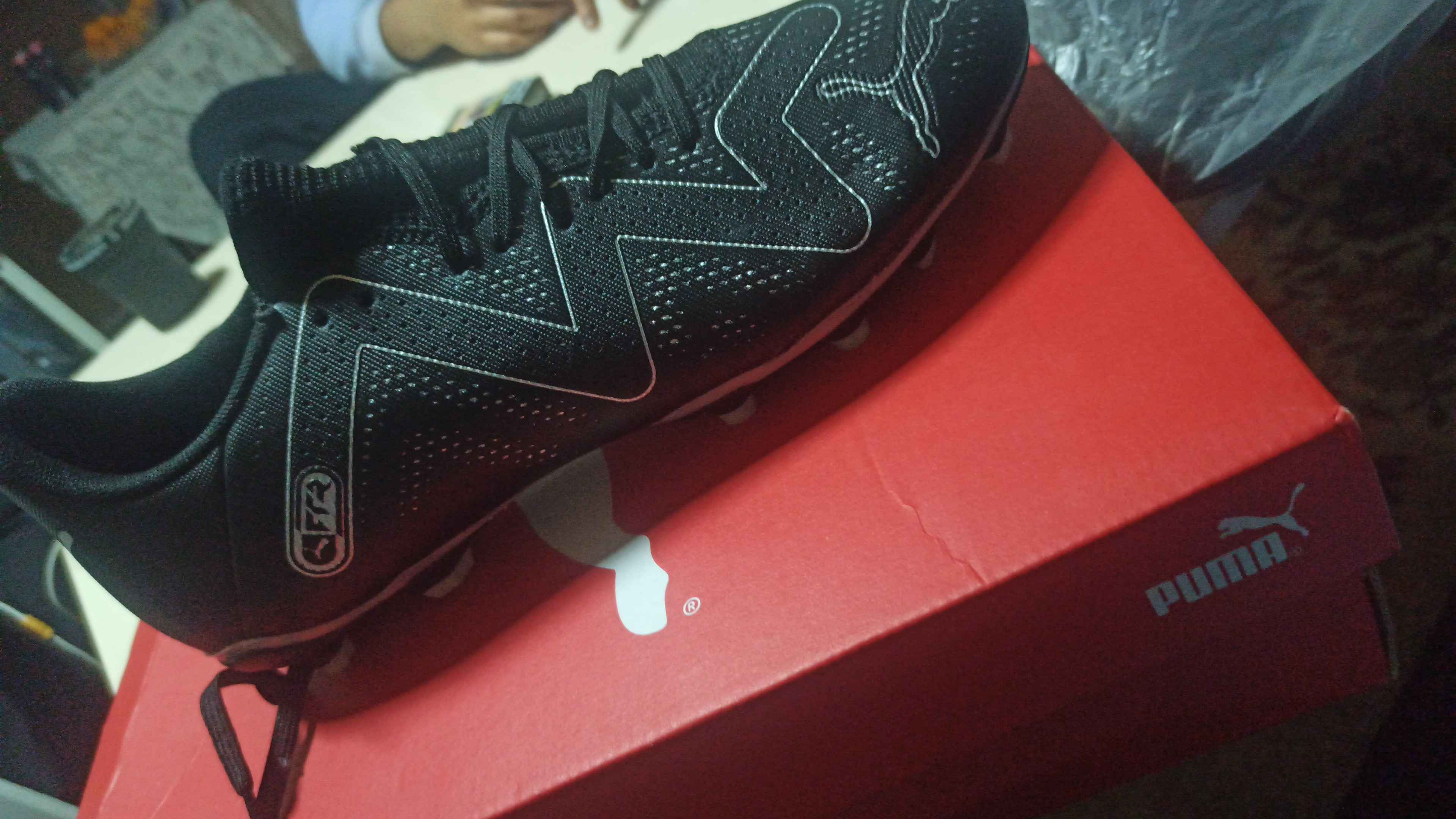 کتانی زمین چمن پوما اورجینال Puma 10737701 Future Play Fg/ag 107377-02 Unisex Football Boots Black photo review