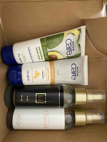 کرم دست آوون اورجینال Avon KREM2323 Care Gentle Multi-Biotics & Vanilla Containing Vitamin E Hand Cream for Dry Skin 75 Ml. photo review