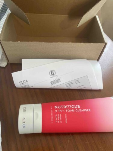 پاک کننده صورت استی لادر اورجینال Estee Lauder 112204 Nutritious 2-in-1 Facial Cleansing Foam & Mask, Pores, Oil Control, Natural Ingredients - 125ml photo review
