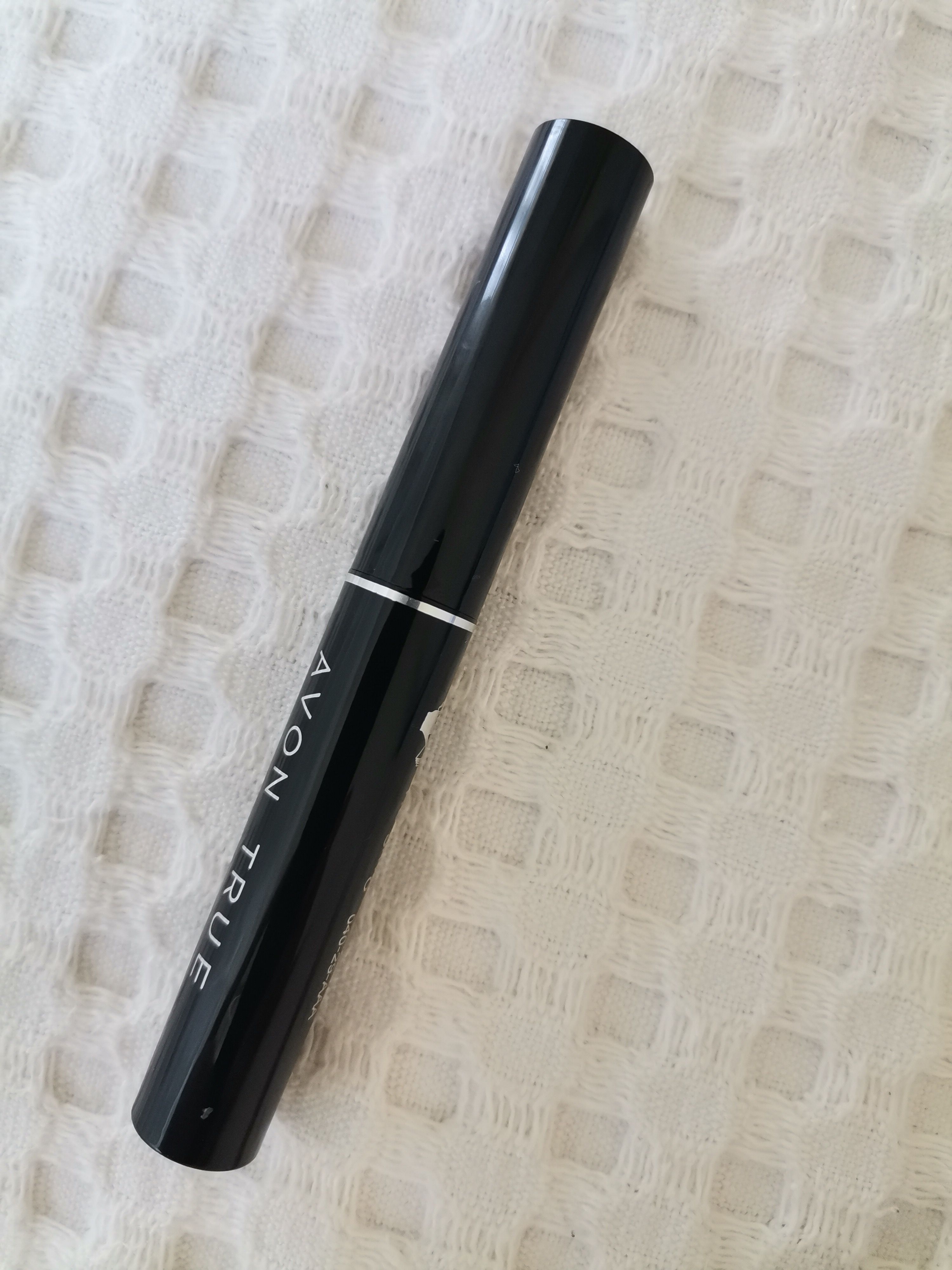 رژ لب آوون اورجینال Avon 1192040 Ultra Beauty Lipstick Stylo Totally Twing photo review