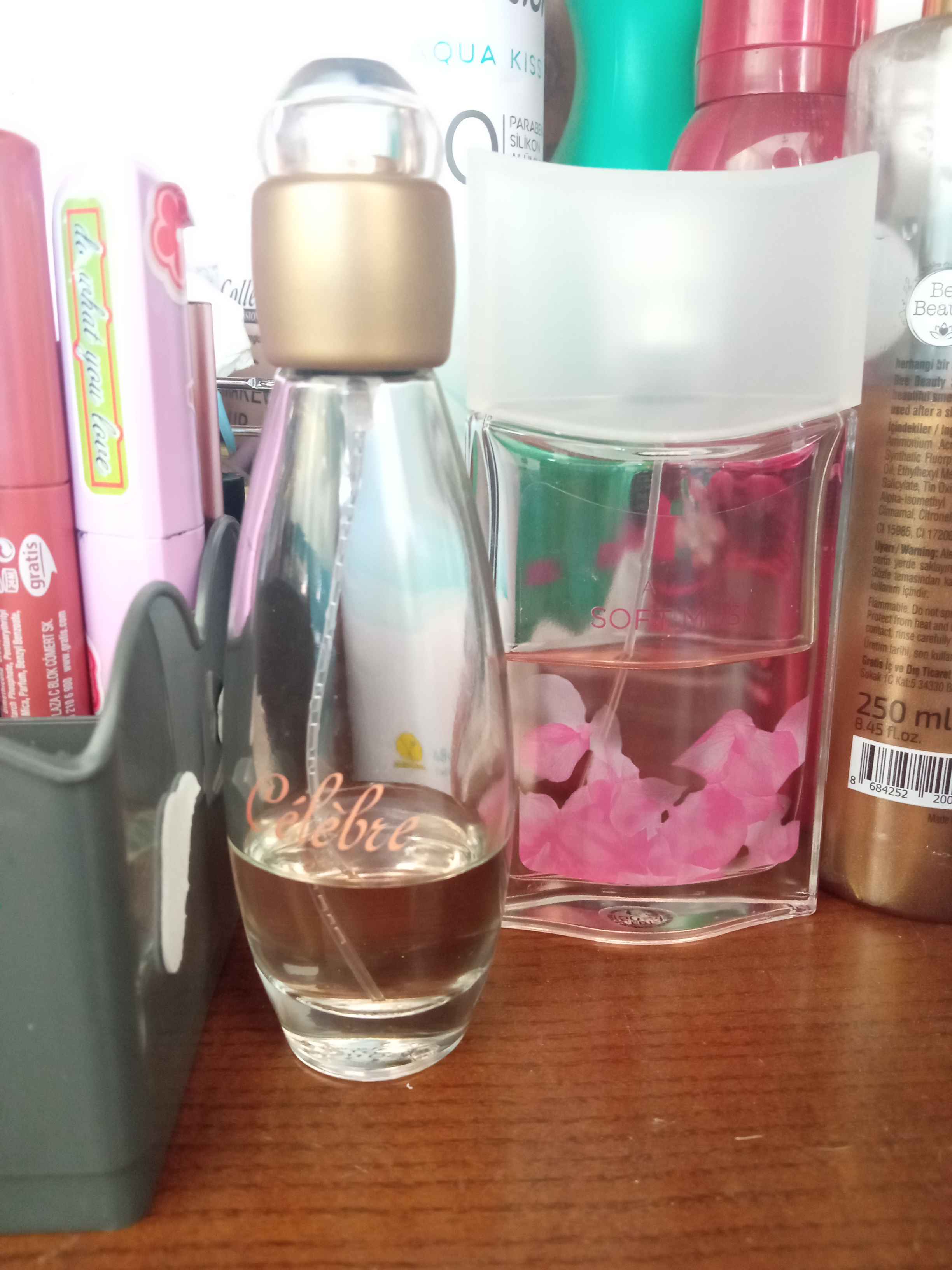 عطر آوون اورجینال Avon MPACK1454 Celebre And Soft Musk Women's Perfume Package photo review