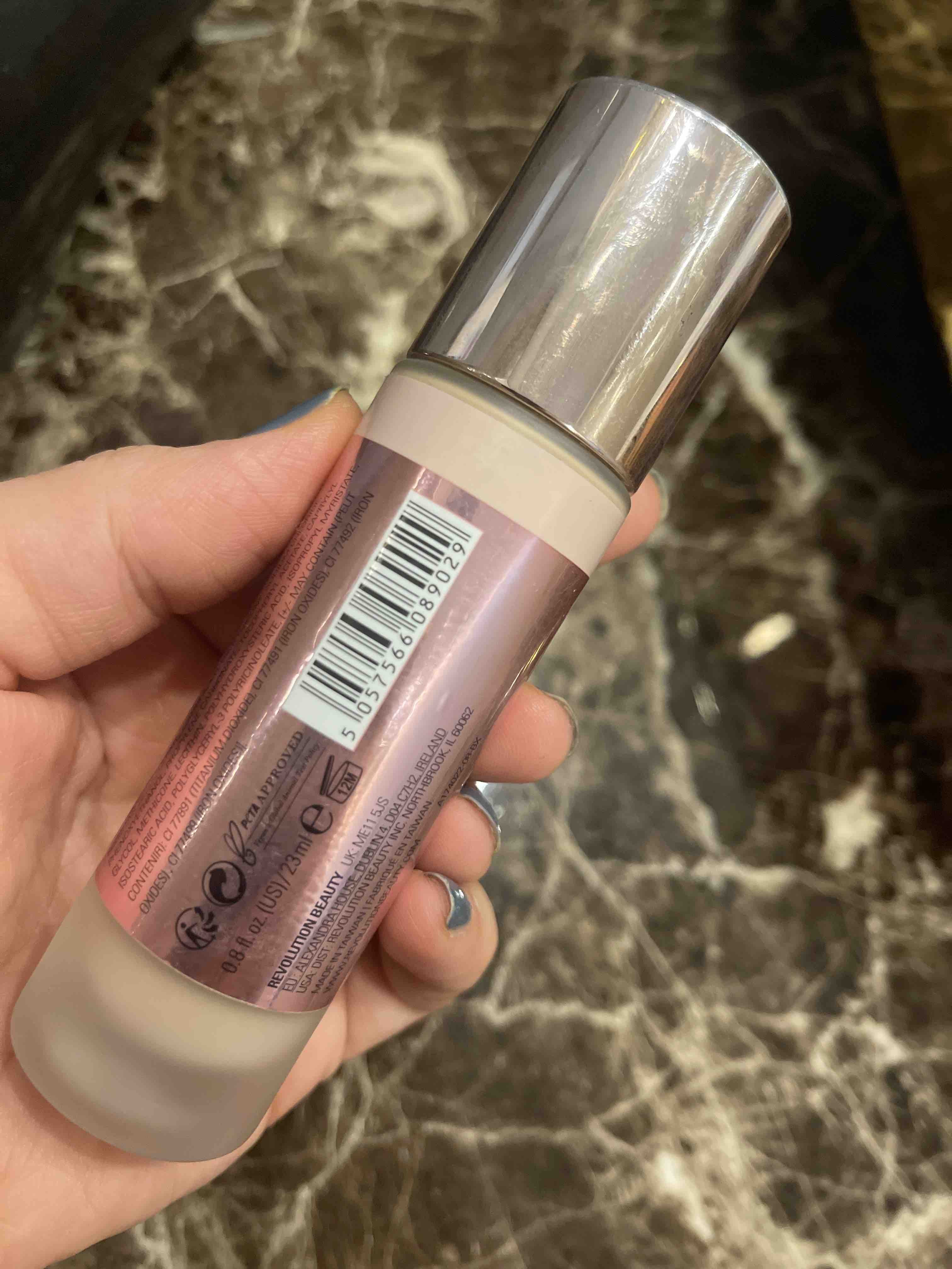 فاندیشن  رولوشن f2 Revolution اورجینال Conceal & Define F2 Foundation photo review