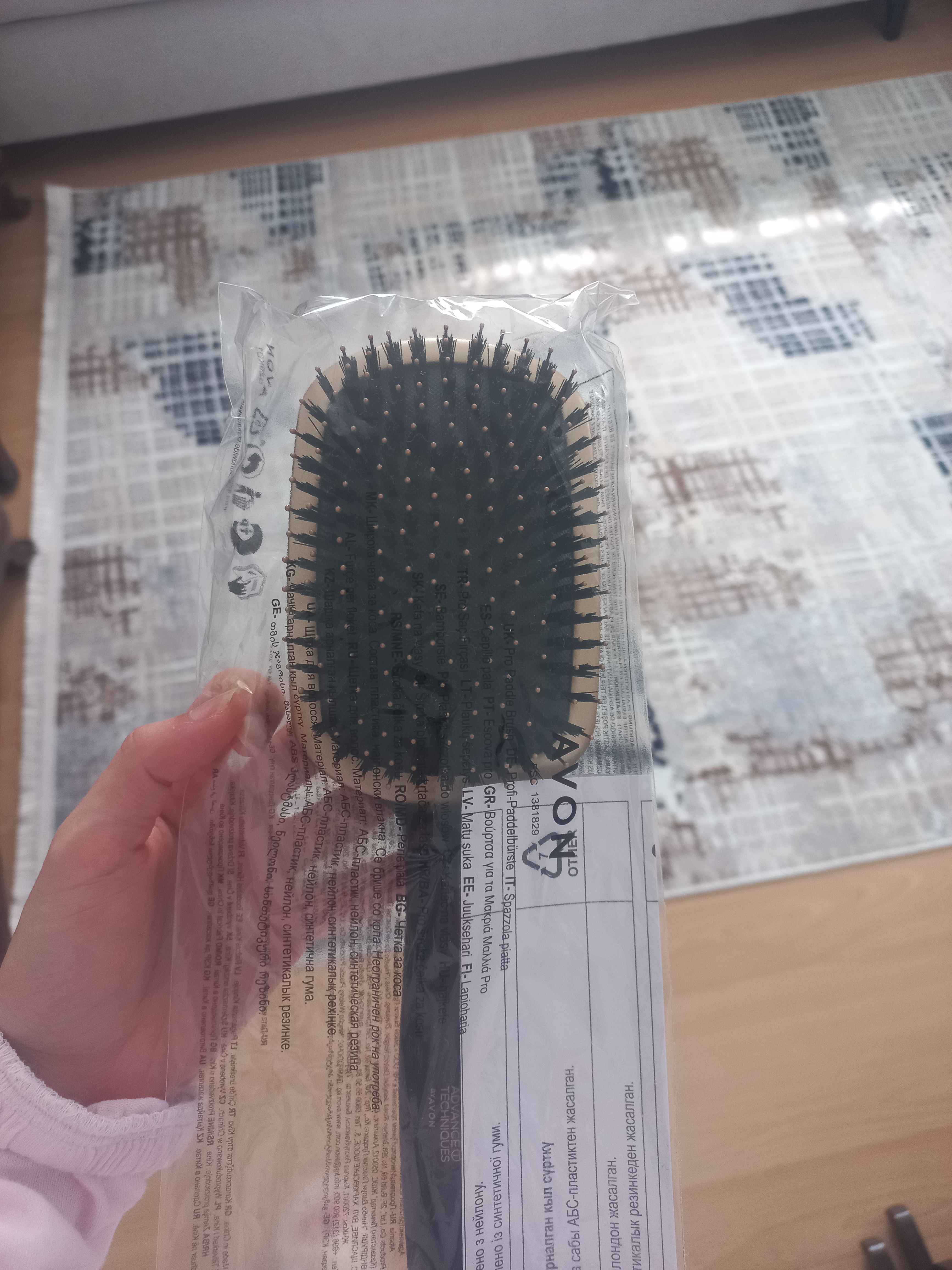 برس و شانه مو آوون اورجینال Avon DIGER0249 Advance Techniques Large Hair Brush photo review