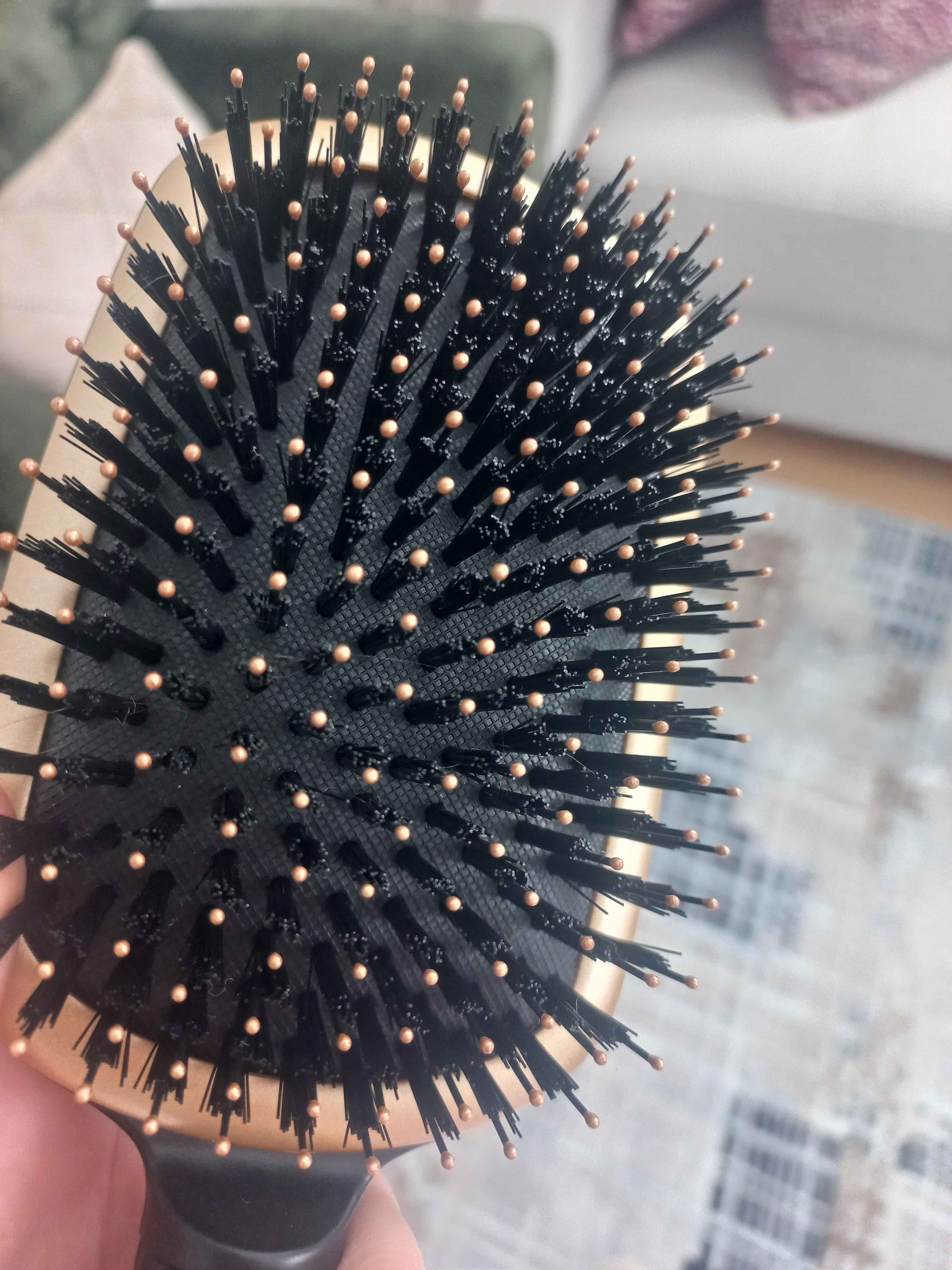 برس و شانه مو آوون اورجینال Avon DIGER0249 Advance Techniques Large Hair Brush photo review