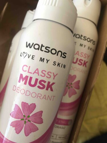 دئودورانت - رول آن واتسون اورجینال Watsons 23999007551643 Classy Musk 24 Hour Effective Powder-Free Deodorant Spray 150 ml photo review