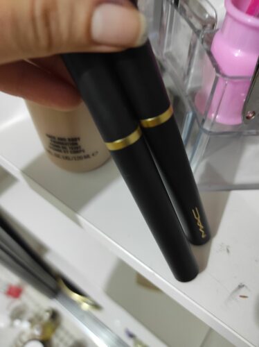 رژ لب ماک اورجینال Mac 99908 Powder Kiss Velvet Blur Slim Stick Lasting Up to 12 Hours Matte Finish Lipstick Ruby New 2 G photo review