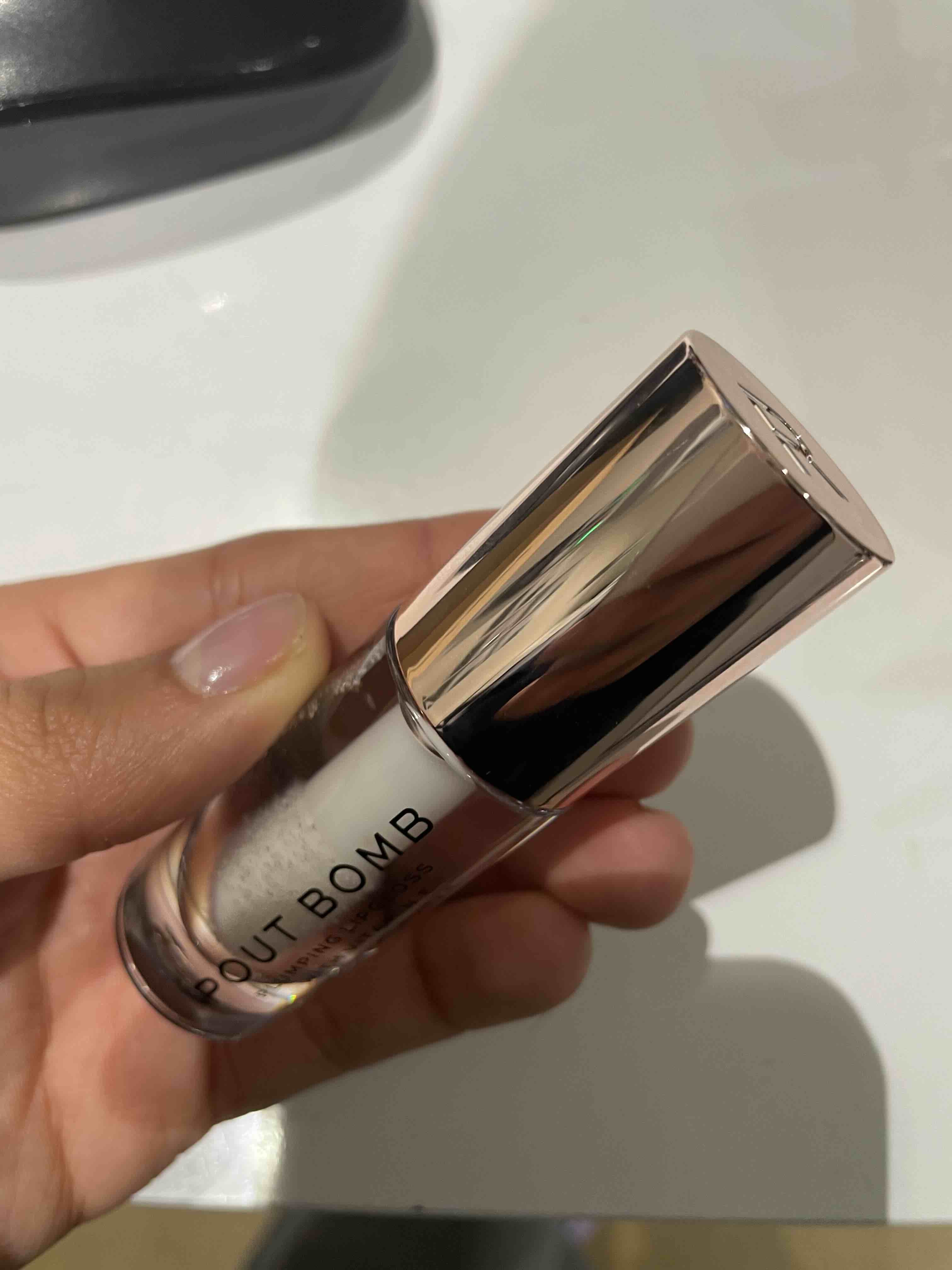 رژ لب رولوشن اورجینال Revolution 5057566169905 Lip Plumping And Shine Gloss photo review