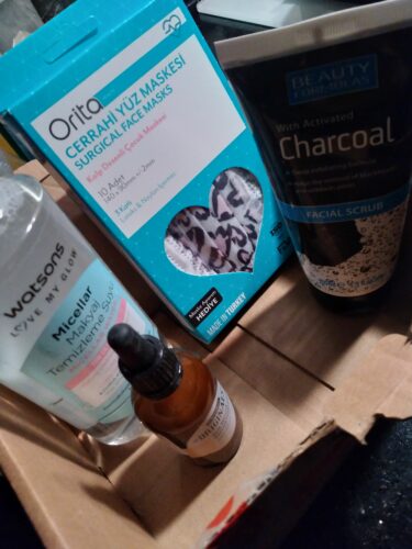 لایه بردار بدن بیوتی فرمول اورجینال BEAUTY FORMULAS 5012251012249 Blackhead Prevention Charcoal Facial Scrub / 150 Ml,,derin1005 photo review