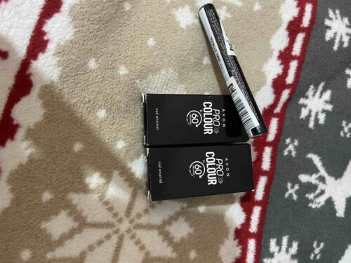 رژ لب آوون اورجینال Avon 1192040 Ultra Beauty Lipstick Stylo Totally Twing photo review