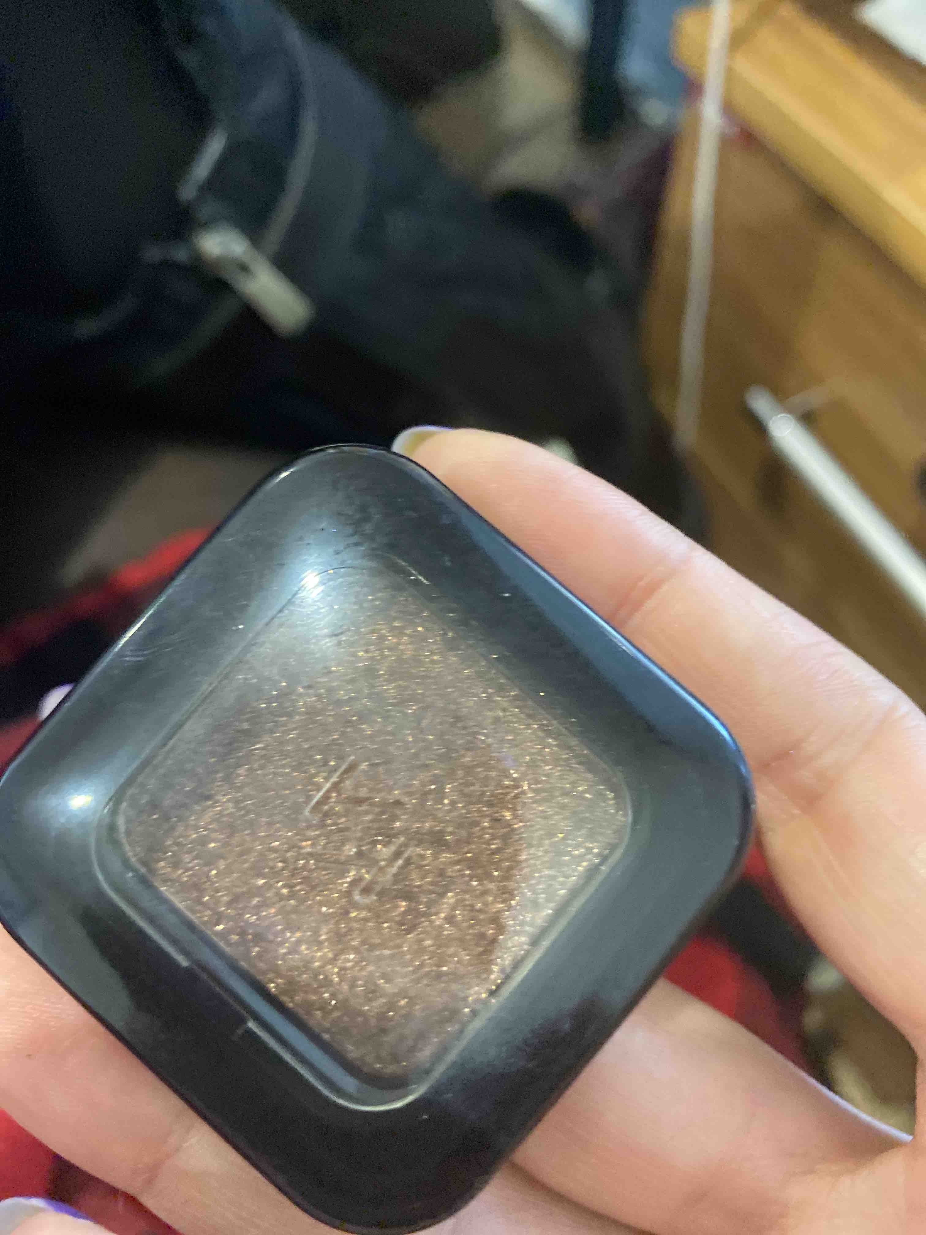 سایه چشم کیکو اورجینال KIKO KM000000172011B Eyeshadow - Glitter Shower Eyeshadow 11 Excellent Coffee photo review