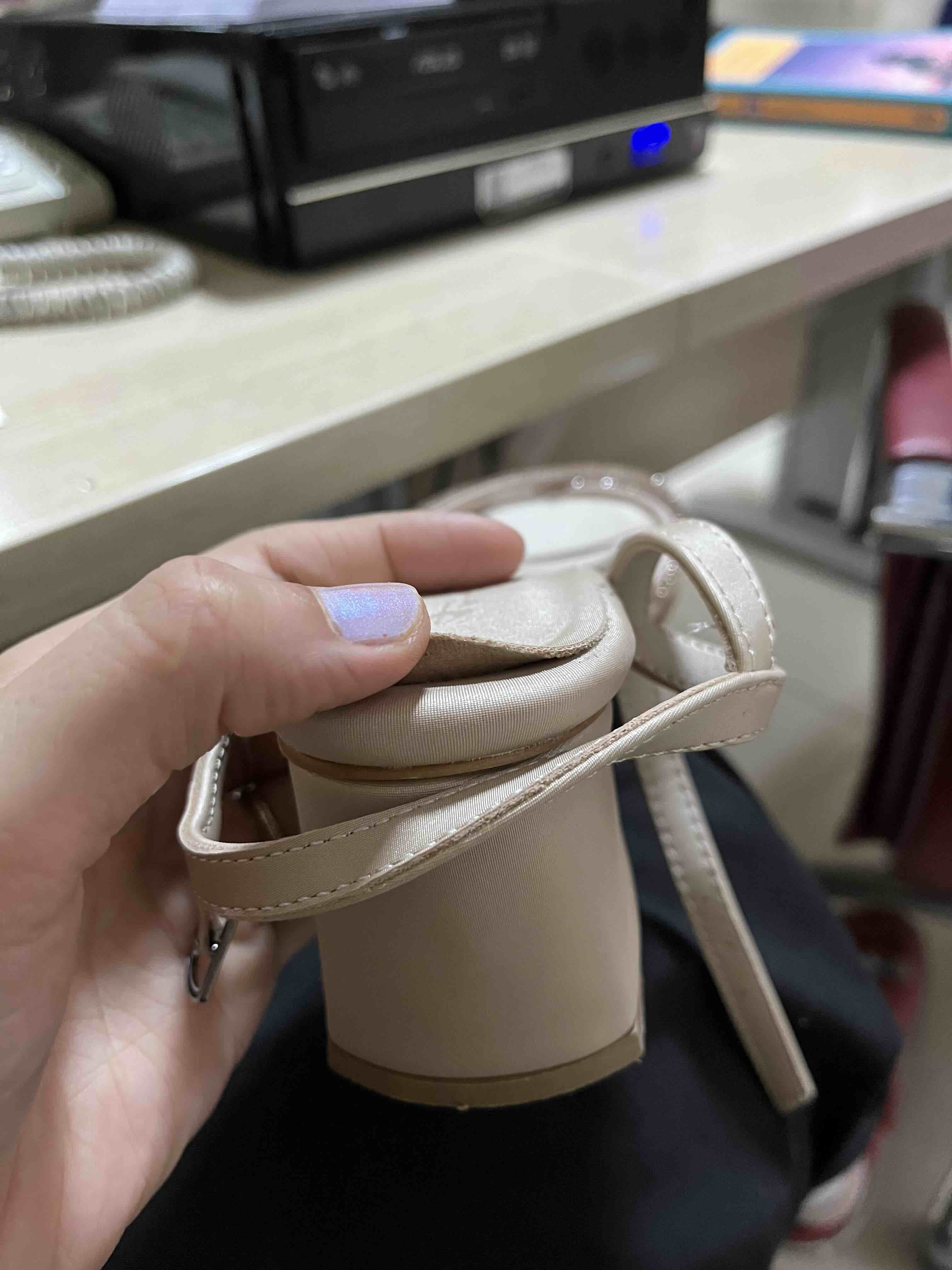 کفش پاشنه بلند کلاسیک بامبی اورجینال Bambi K051240111 Nude Women's Classic Heeled Shoes K05124011138 photo review