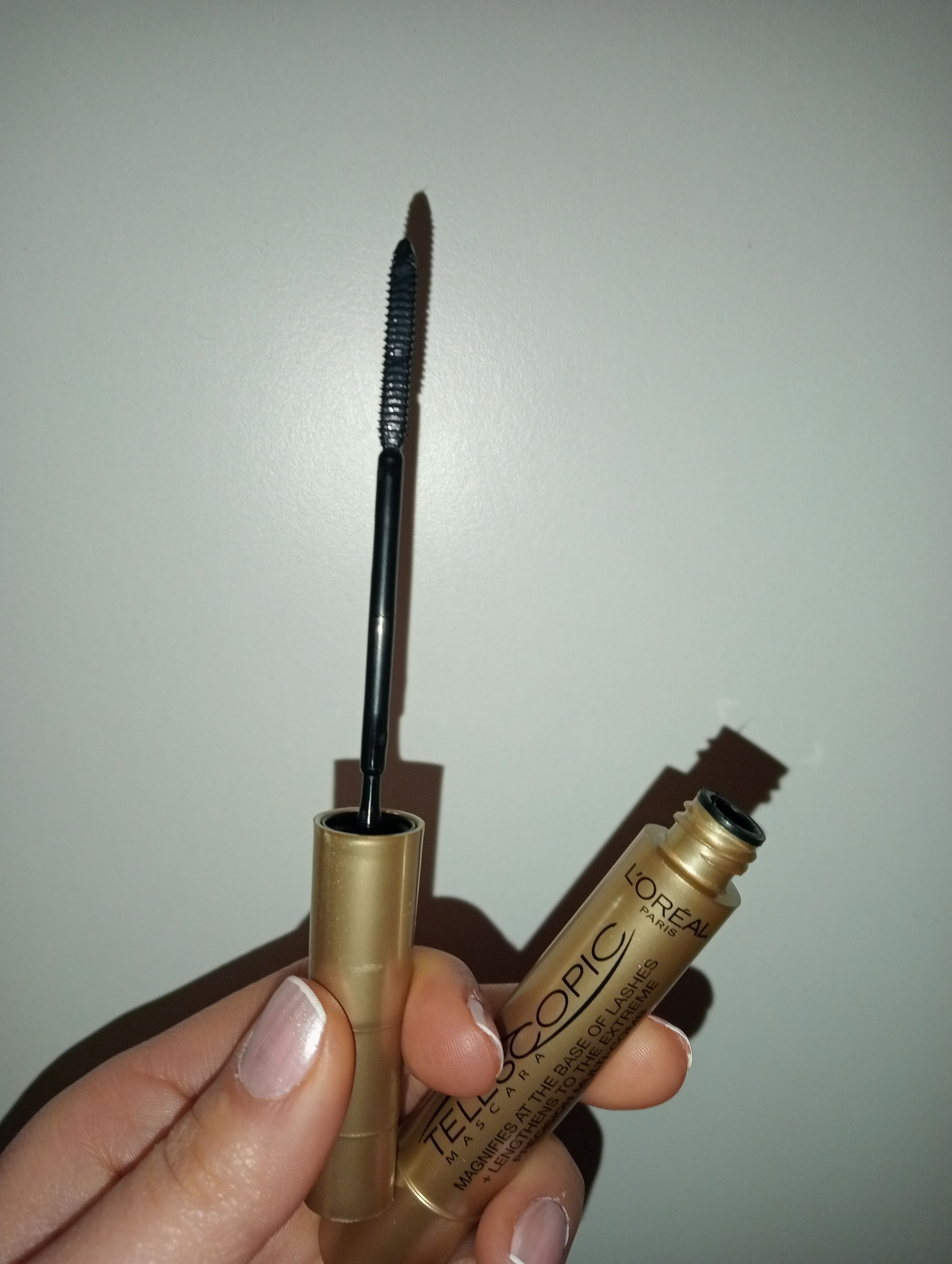 تقویت کننده لورآل پاریس اورجینال L'Oreal Paris PKTGLKLKTNKTLSCPCMSKR Revitalift 5% Pure Glycolic Acid Peeling Effect Tonic 180ml & Telescopic Black Mascara photo review
