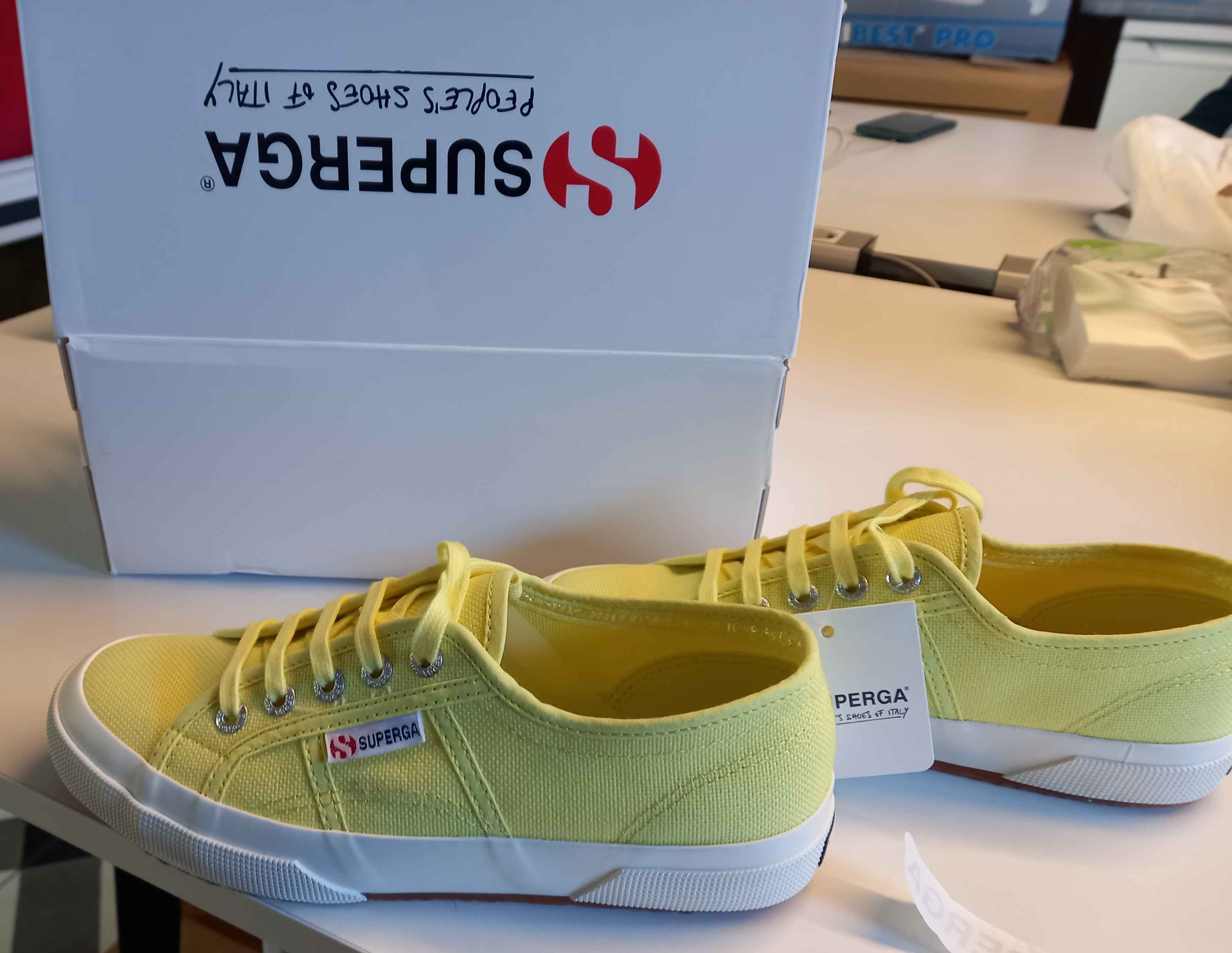 اسنیکر سوپرگا اورجینال Superga S000010 2750-cotu Classic photo review
